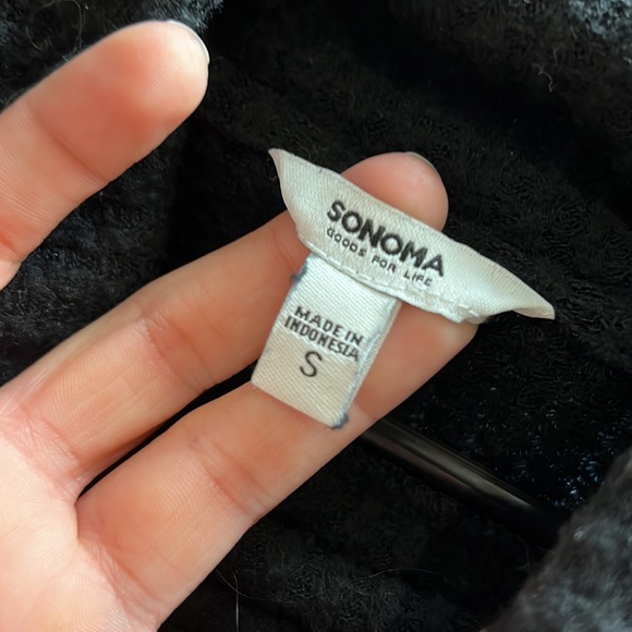 black turtle neck/scoop neck sweater size small - Picture 2 of 2